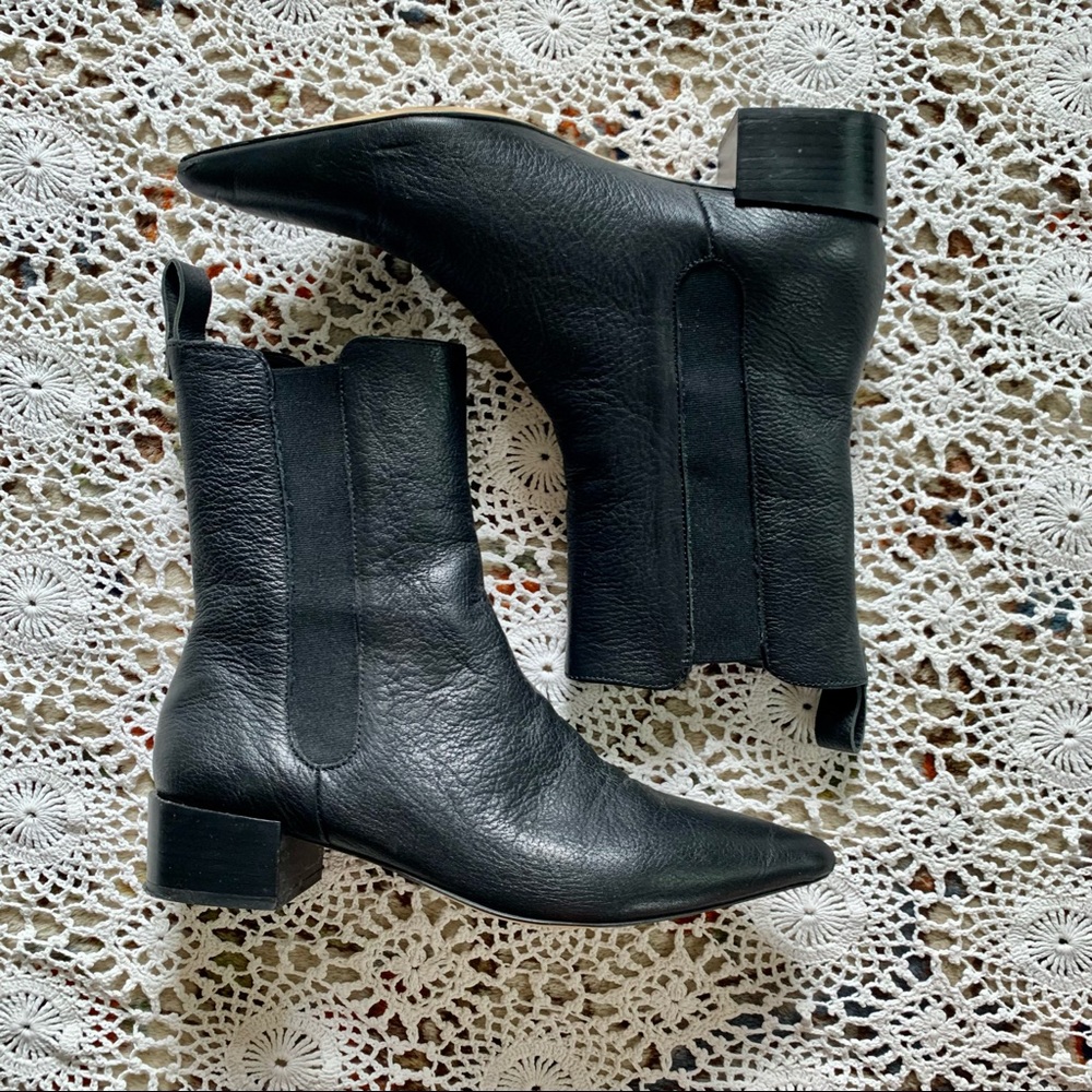 Zara leather chelsea boot